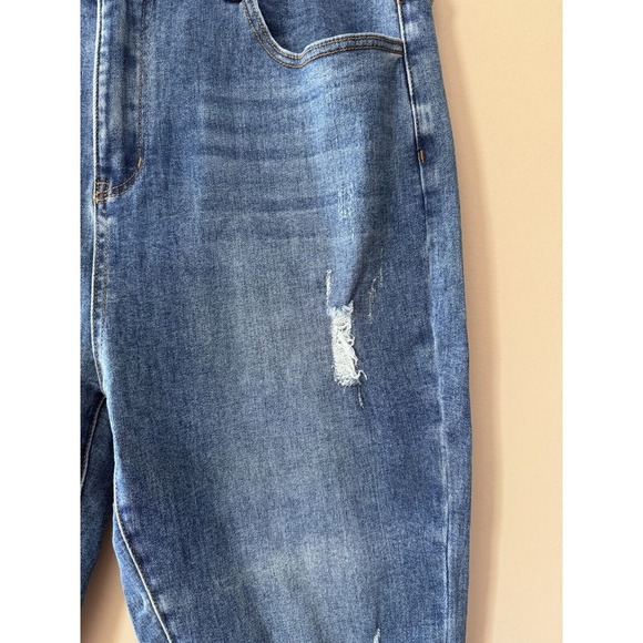 White Birch Jeans Women's  Sz 2xl Stretchy Distressing Medium Wash 16/18 EUC - Picture 2 of 6